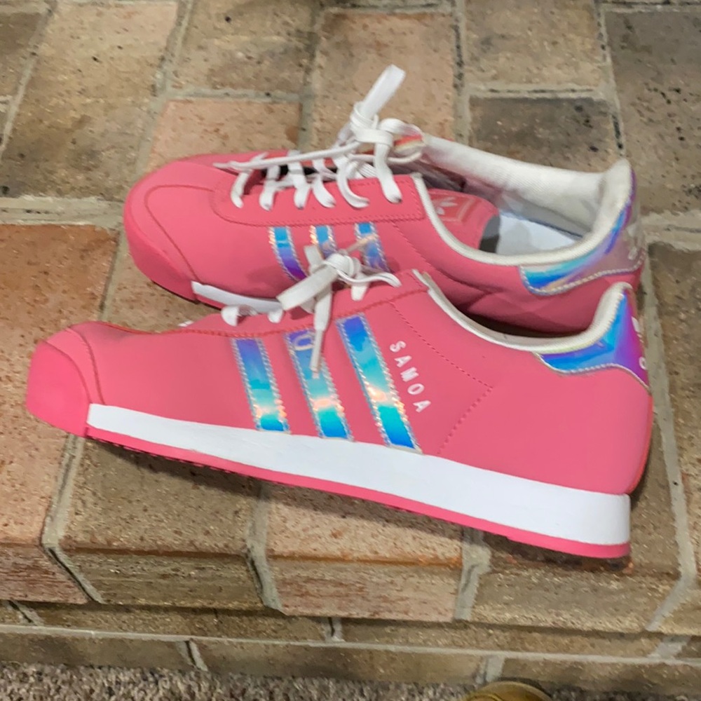adidas Kids Pink Sneakers with Iridescent Stripes